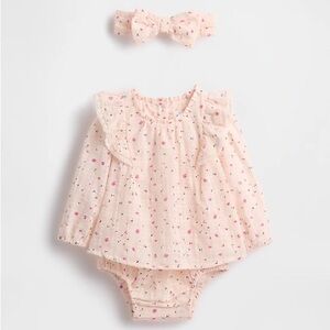 BABY GAP Baby Bodysuit Dress Set